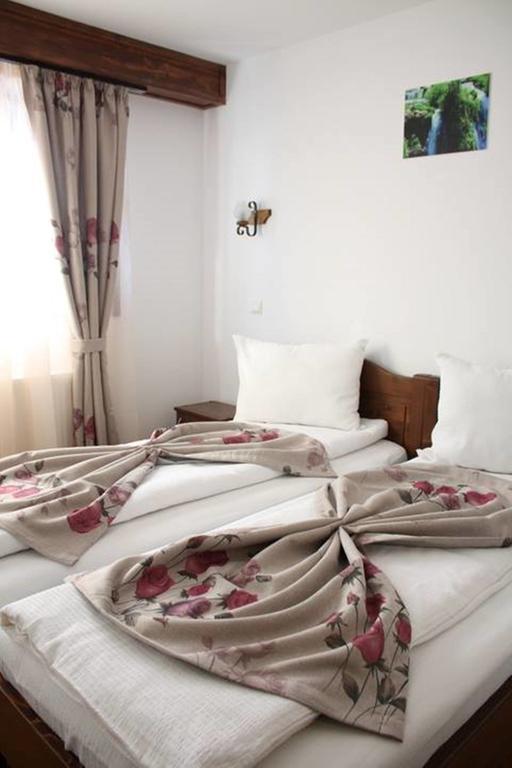 Conacul Samfirei Hotel Gîrda de Sus Kamer foto